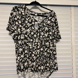 Old Navy Black and White Asymmetrical Blouse
